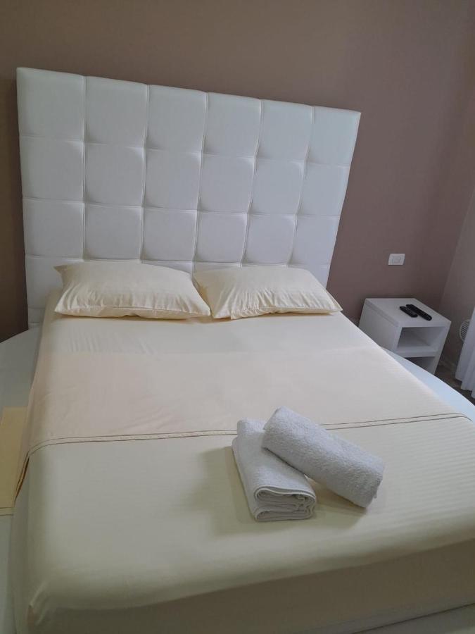 Shkoder Hotel Temali Buitenkant foto